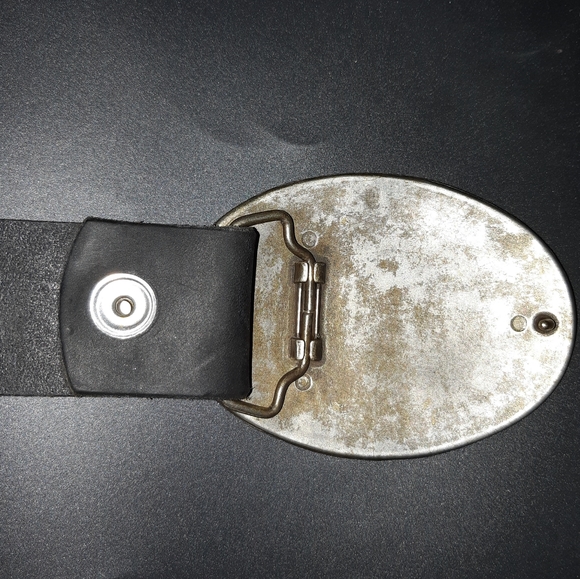 OLD NAVY 32" Leather Belt with Buckle - Picture 2 of 6